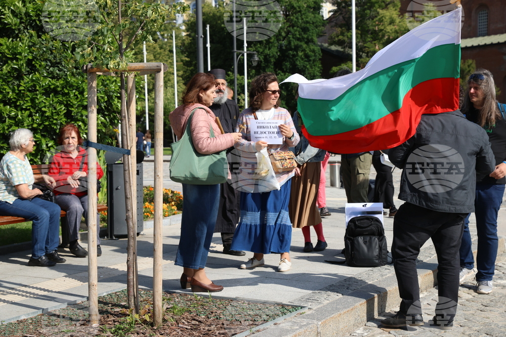 Свети синод - протестиращи