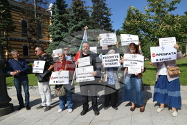 Свети синод - протестиращи