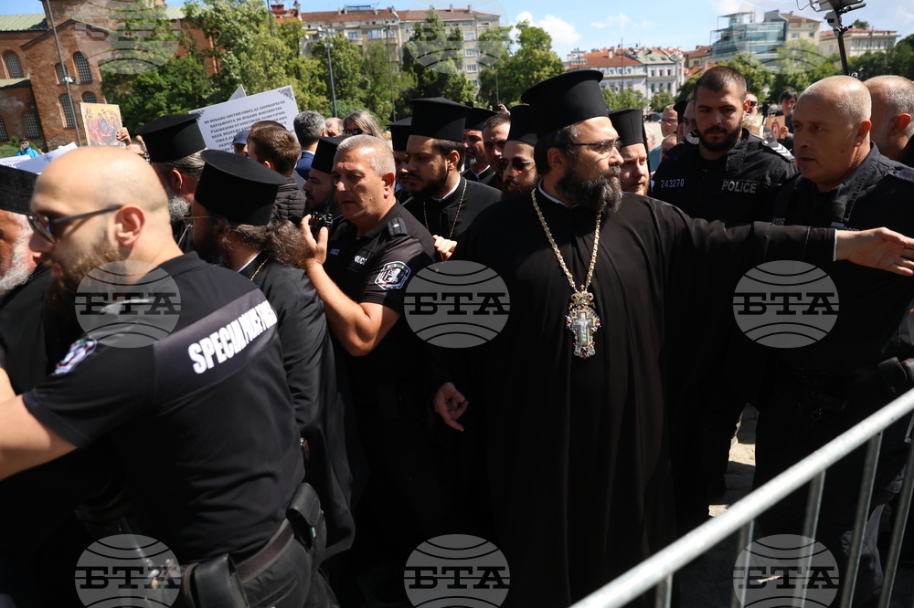 Свети синод - Знеполският епископ Арсений е новият Сливенски митрополит