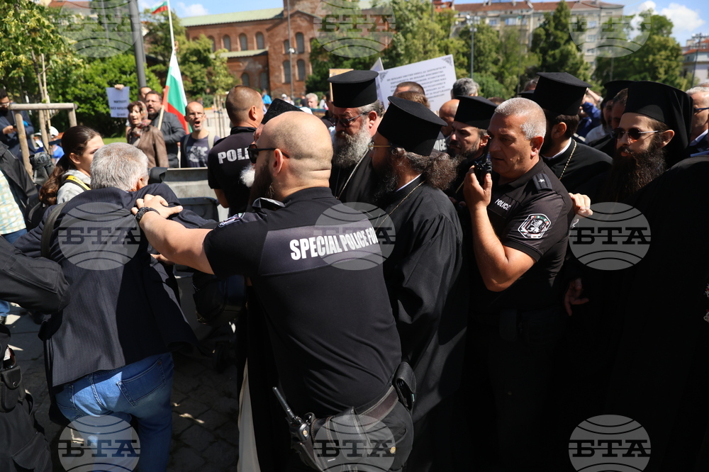 Свети синод - Знеполският епископ Арсений е новият Сливенски митрополит