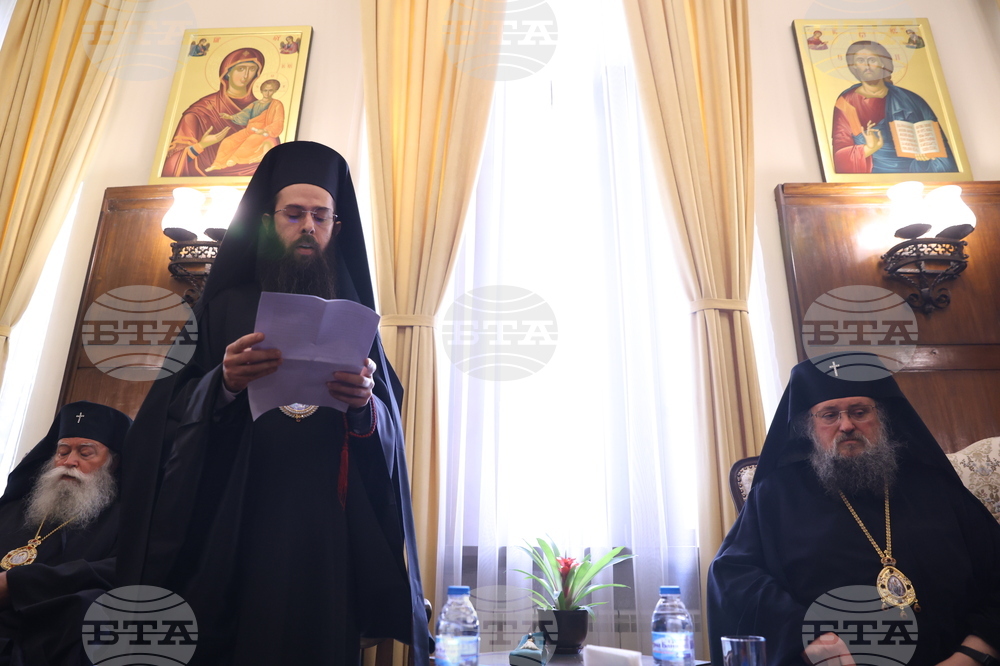 Свети синод -  Знеполски епископ Арсений - обявяване за Сливенски митрополит - церемония