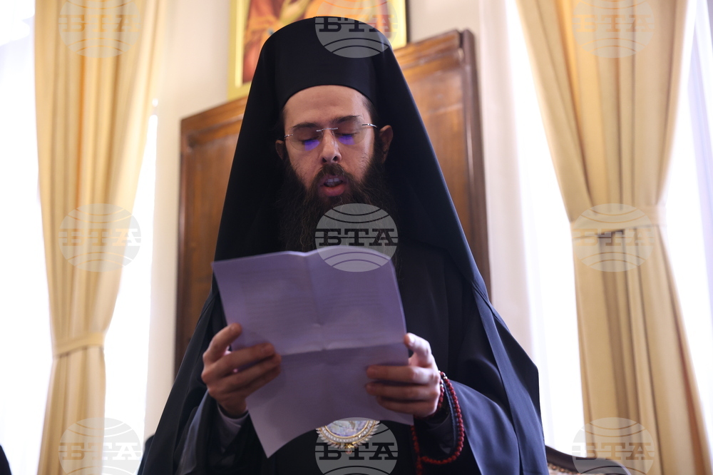 Свети синод -  Знеполски епископ Арсений - обявяване за Сливенски митрополит - церемония