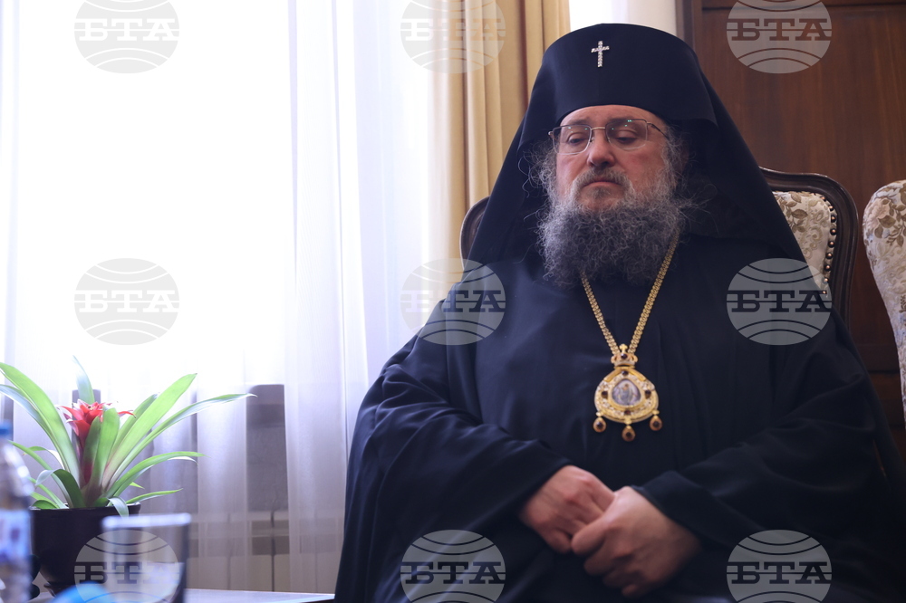 Свети синод -  Знеполски епископ Арсений - обявяване за Сливенски митрополит - церемония