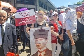 Турция - пенсионери - протест