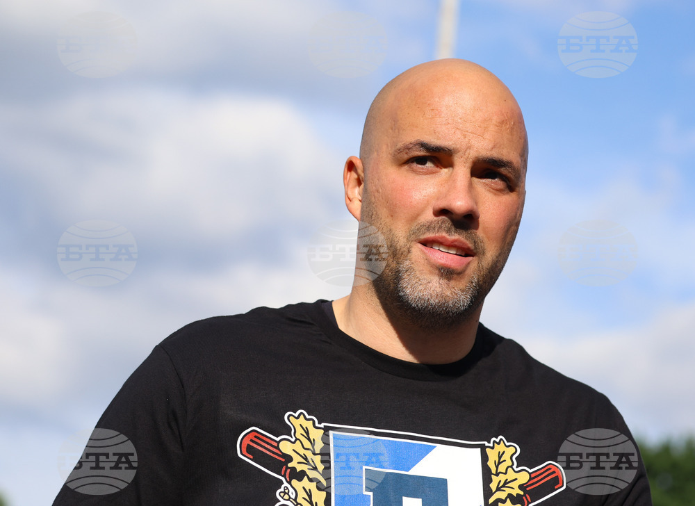 Николай Михайлов: Загубих не просто баща си