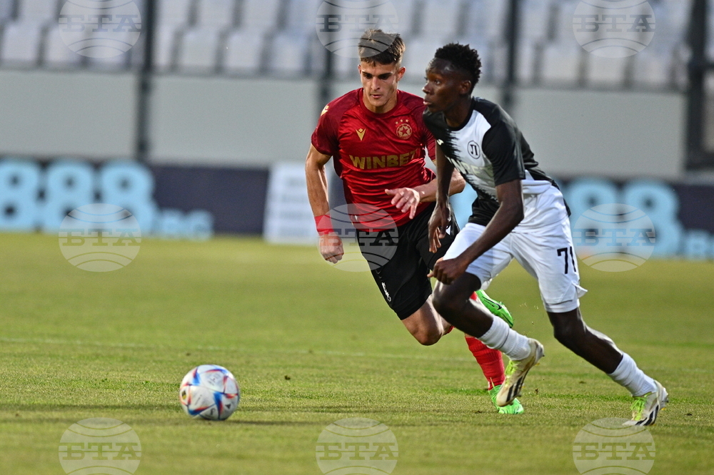 Пловдив - футбол - Локомотив Пловдив - ЦСКА-София