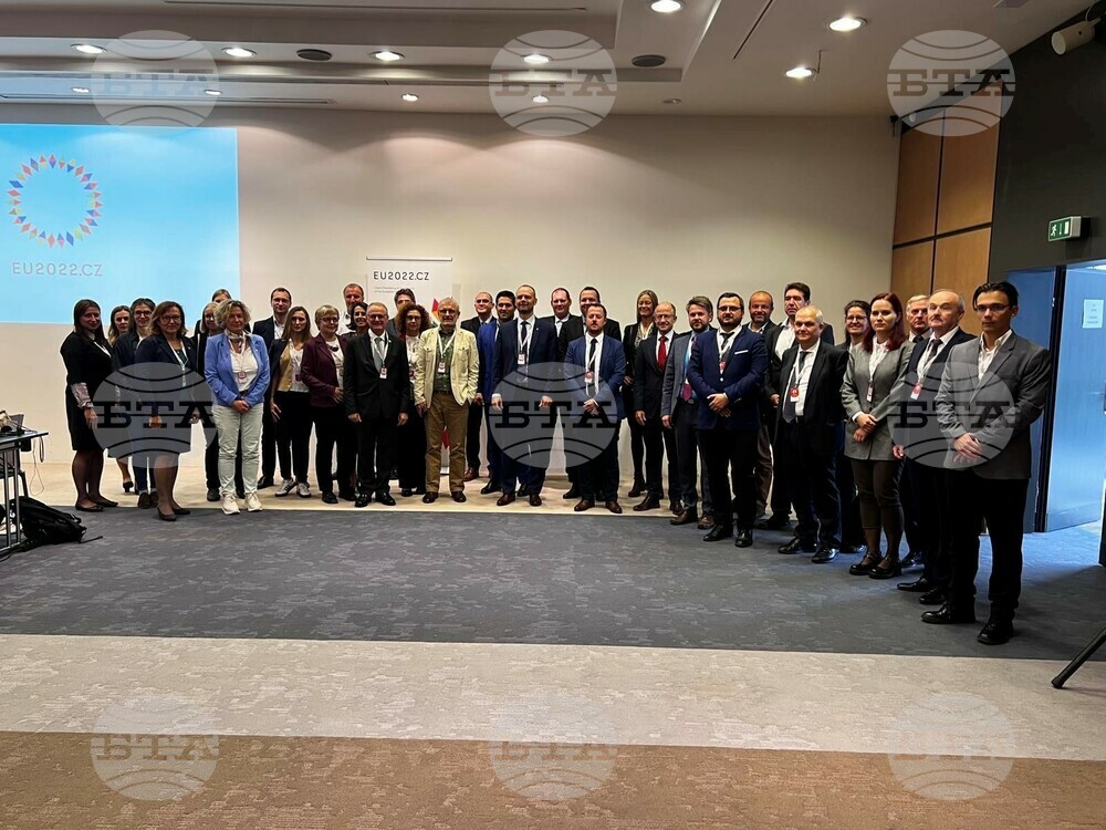 Trends and Challenges of Organic Farming Discussed at High-level Meeting in Prague