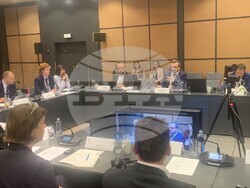 Българският „био посланик“ в Третата среща на високо равнище бе заместник-министърът на земеделието Георги Събев в Прага 