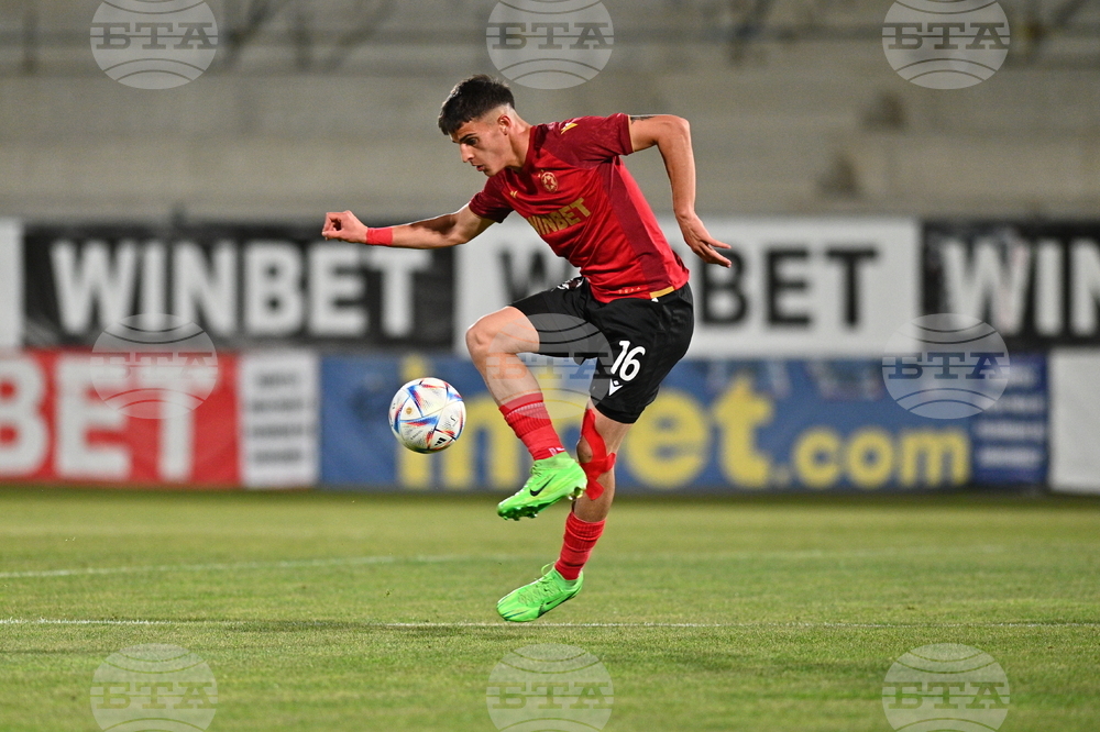 Пловдив - футбол - Локомотив Пловдив - ЦСКА-София