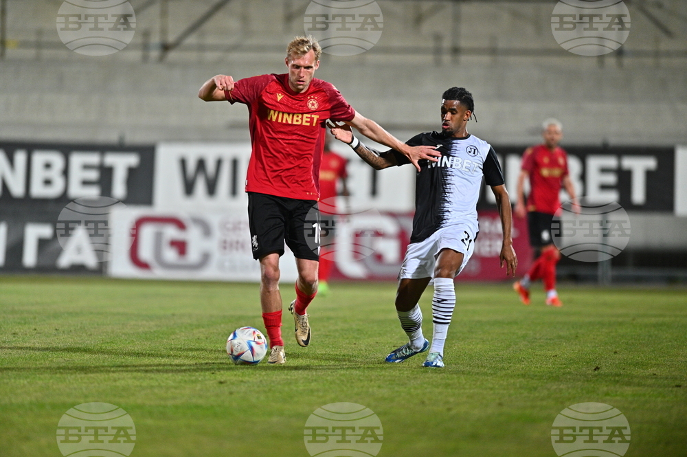 Пловдив - футбол - Локомотив Пловдив - ЦСКА-София