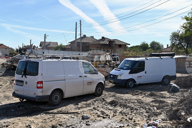 Село Каравелово - фургони - разполагане