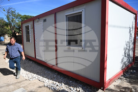 Село Каравелово - фургони - разполагане