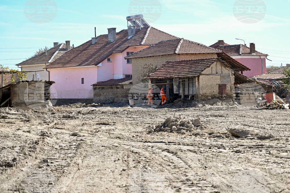 Село Каравелово - фургони - разполагане