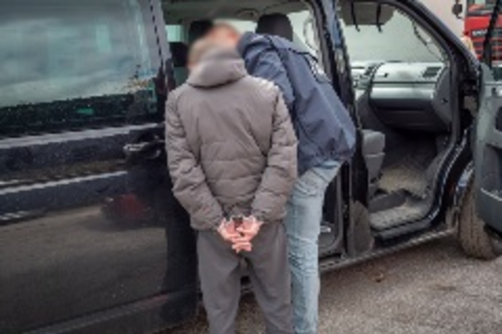 National Security Agency Busts Migrant Trafficking Ring: 10 Arrests, EUR 800K Profits Exposed