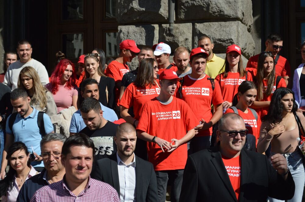 Младите социалисти: Промяната в БСП е наложителна и неизбежна