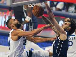 Timberwolves Mavericks Basketball