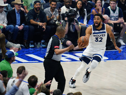 Timberwolves Mavericks Basketball