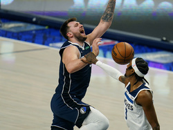 Timberwolves Mavericks Basketball