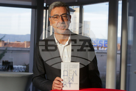 Даниел Вълчев - книга