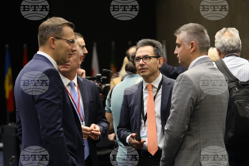 Парламентарна асамблея на НАТО - пленарно заседание