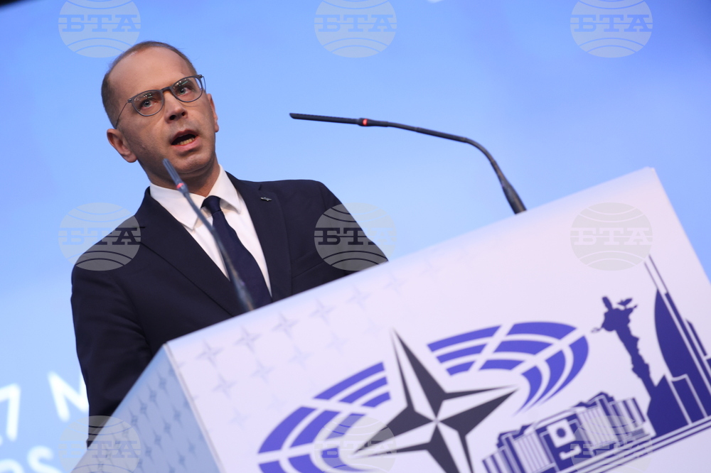 Парламентарна асамблея на НАТО - пленарно заседание