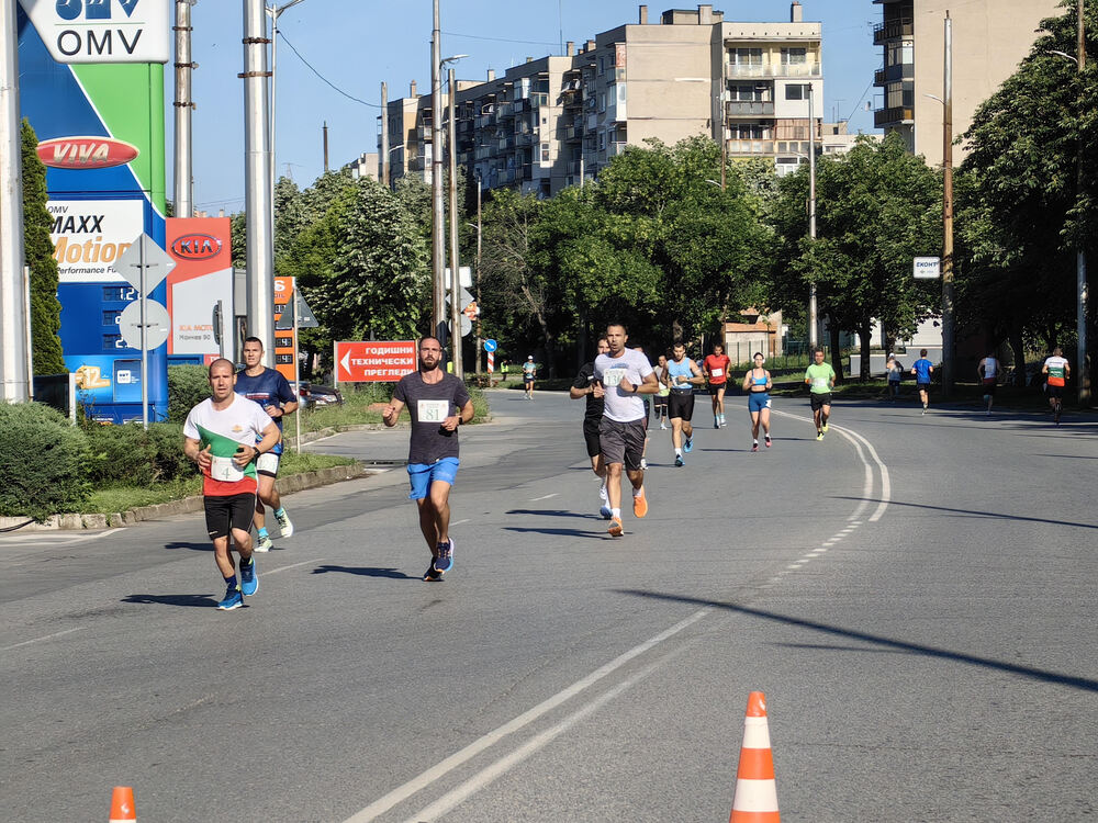 Желаещите за участие в тазгодишния маратон "Розова долина" могат да се регистрират до 3 май