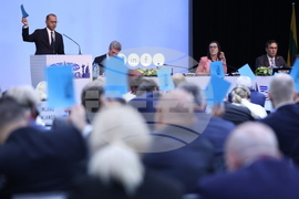 Парламентарна асамблея на НАТО - пленарно заседание