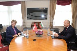 Швейцария - Румен Радев - Виола Амхерд - среща