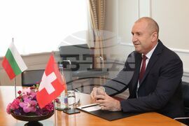 Швейцария - Румен Радев - Виола Амхерд - среща