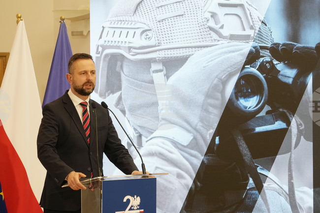 ПАП: Полша поръча изграждането на спасителен кораб за военноморския си флот