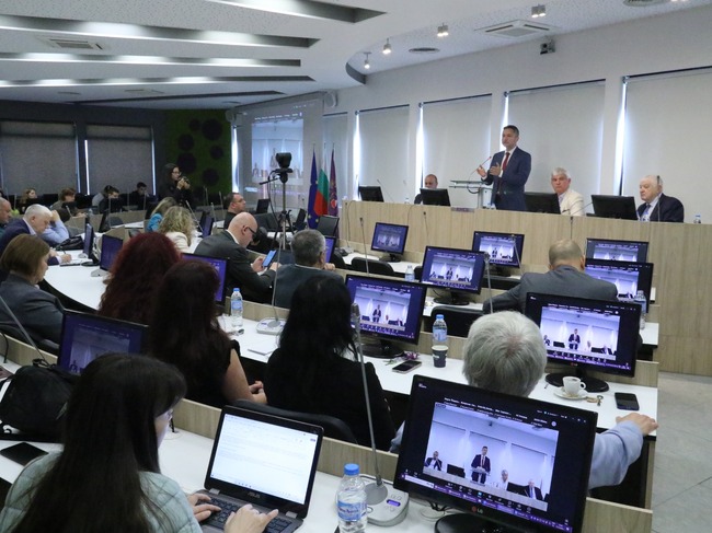 БСП на среща с КНСБ: Зелената сделка трябва да бъде изцяло ревизирана