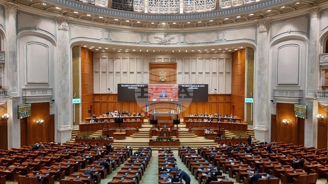 Вотът на недоверие срещу румънското правителство ще бъде гласуван в парламента на 15 декември