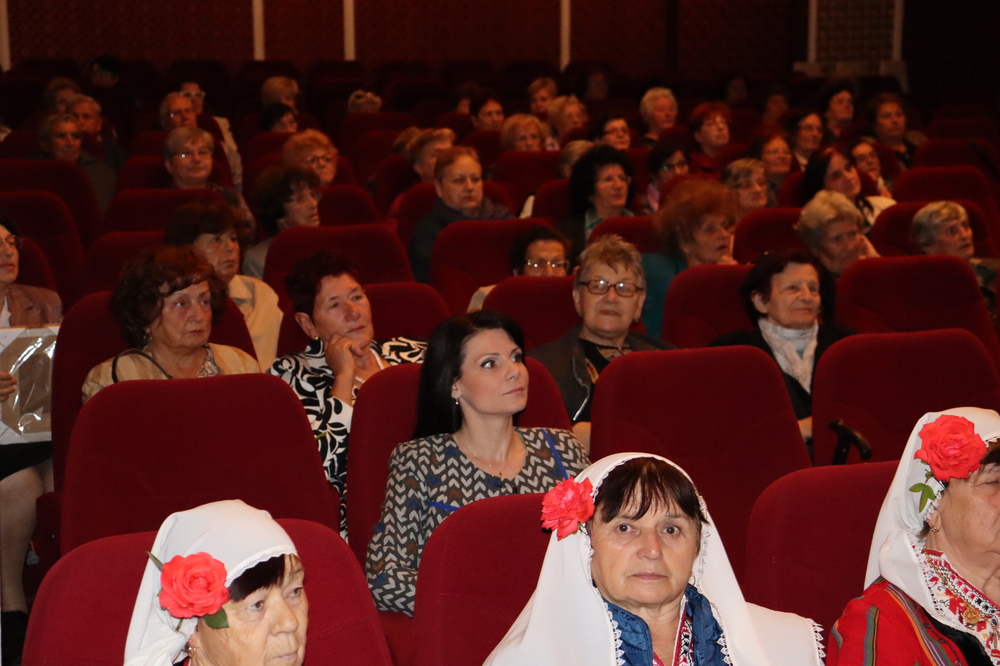 Сдружение Съюз на пенсионерите в Хасково празнува днес 10 години от основаването си