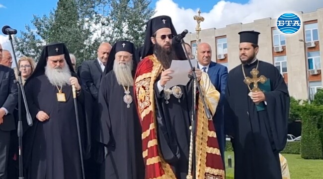 Всеки един от клира и миряните в Сливенска епархия може да разчита на моята отеческа любов, уважение и лоялност, заяви новият Сливенски митрополит Арсений