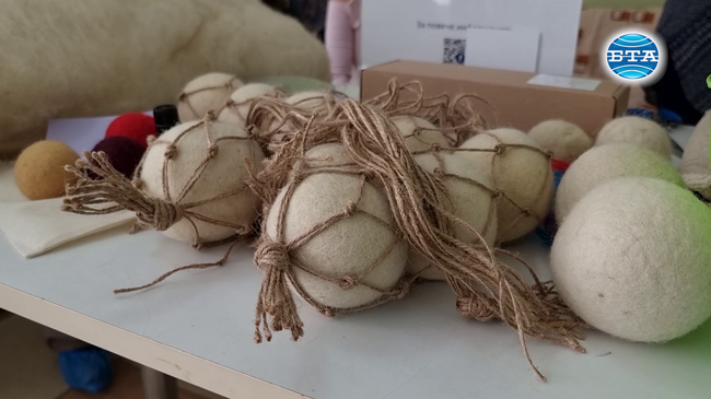 Потребители на Центрове за настаняване от семеен тип за лица с увреждания от Кърджали се запознаха с възможности за трудова заетост