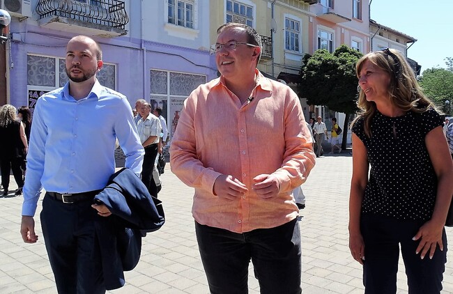 Проф. д-р Костадин Ангелов и Венцислав Георгиев: Достъпна и всеобхватна здравна система е водещ приоритет на ГЕРБ-СДС