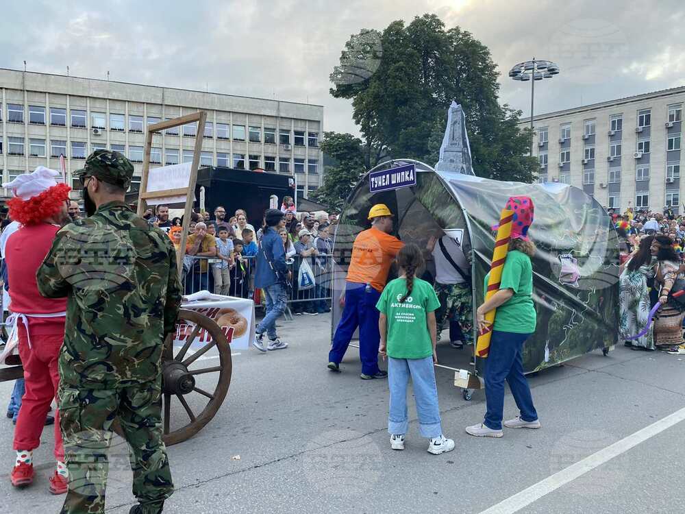 Обявиха победителите в конкурса за карнавална картина в Габрово