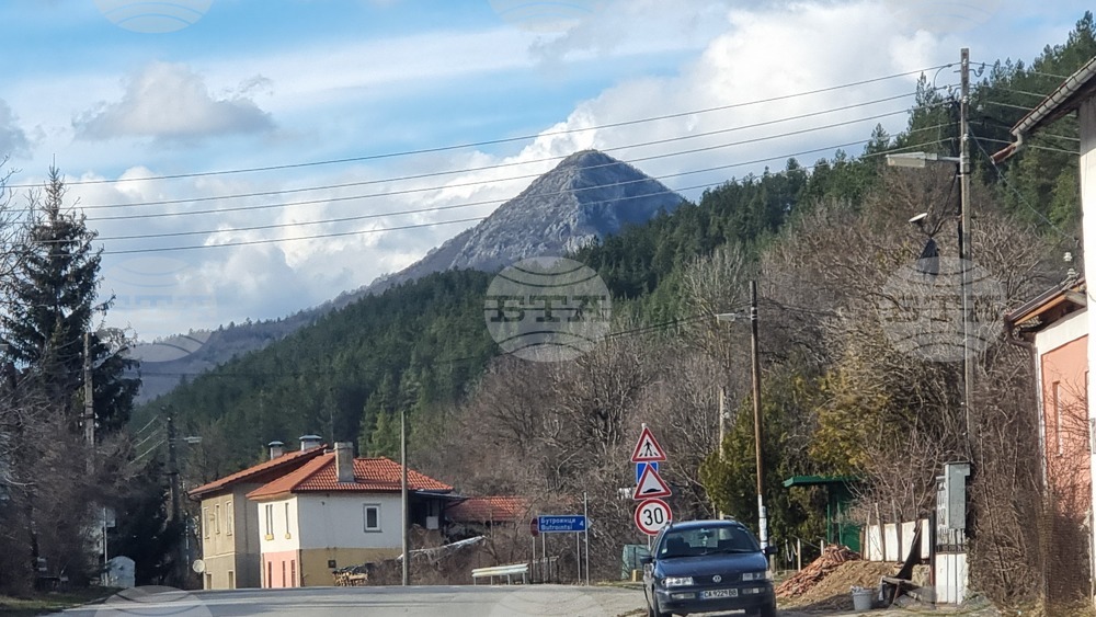 След близо две денонощия в гората бедстващи жени бяха спасени при акция в Трънско