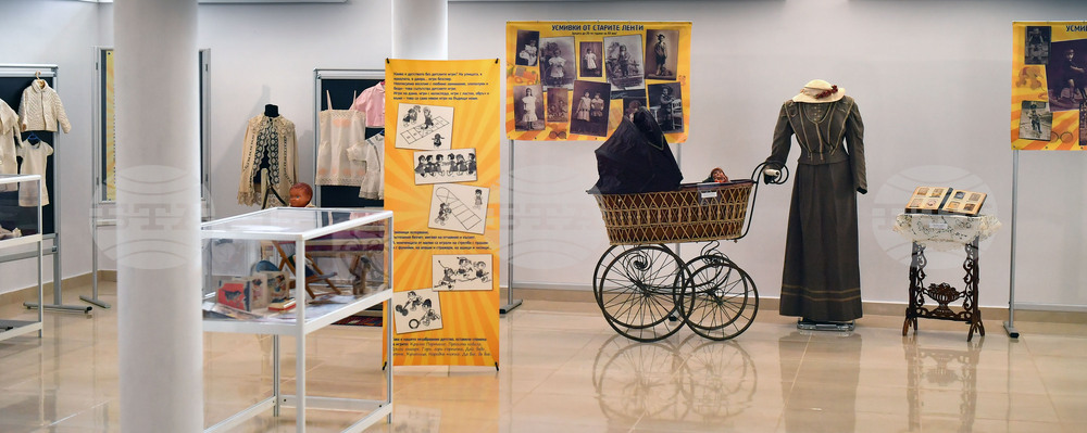 Исперих - изложба „Детство мое“