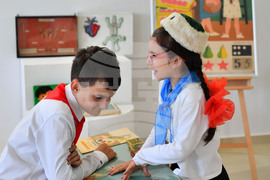 Исперих - изложба „Детство мое“