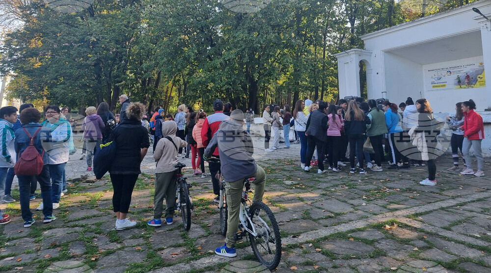 Близо 360 разградчани се включиха в Световния ден на ходенето