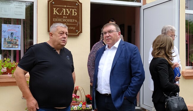 Проф. д-р Костадин Ангелов: Великотърновското село Момин сбор дава истински урок на Асен Василев как се управляват пари и инвестиции