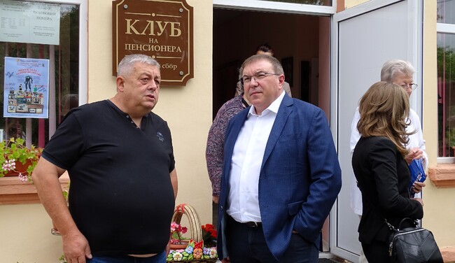Проф. д-р Костадин Ангелов: Великотърновското село Момин сбор дава истински урок на Асен Василев как се управляват пари и инвестиции
