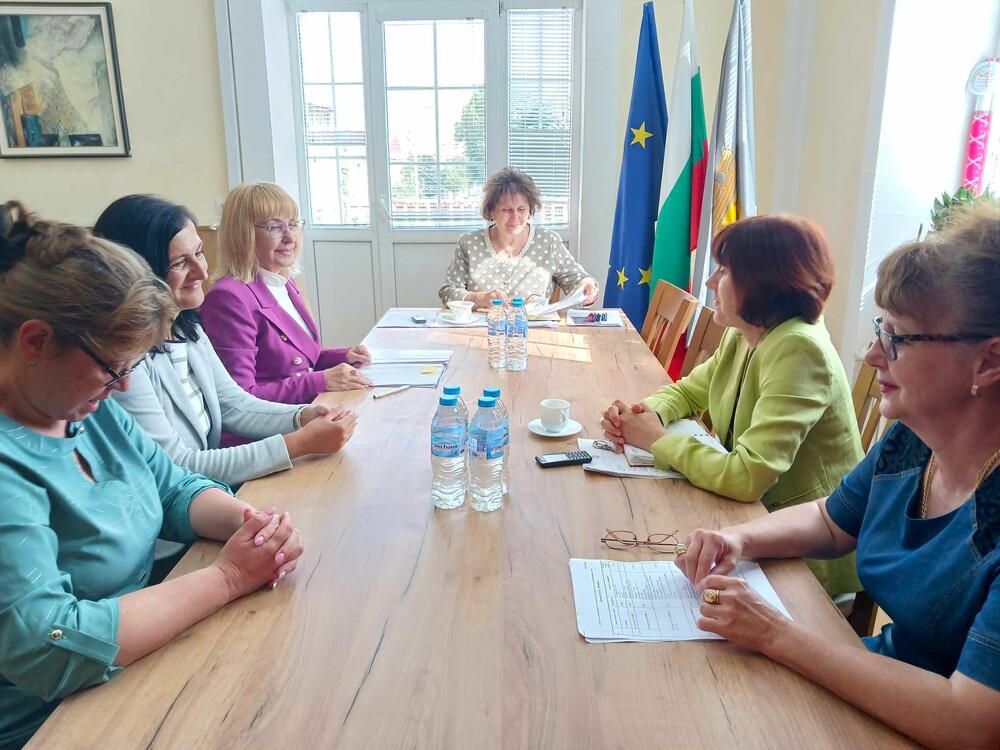 Община Плевен: Възможностите за реализация на проект „Детска кухня“ в община Плевен обсъдиха на работна среща