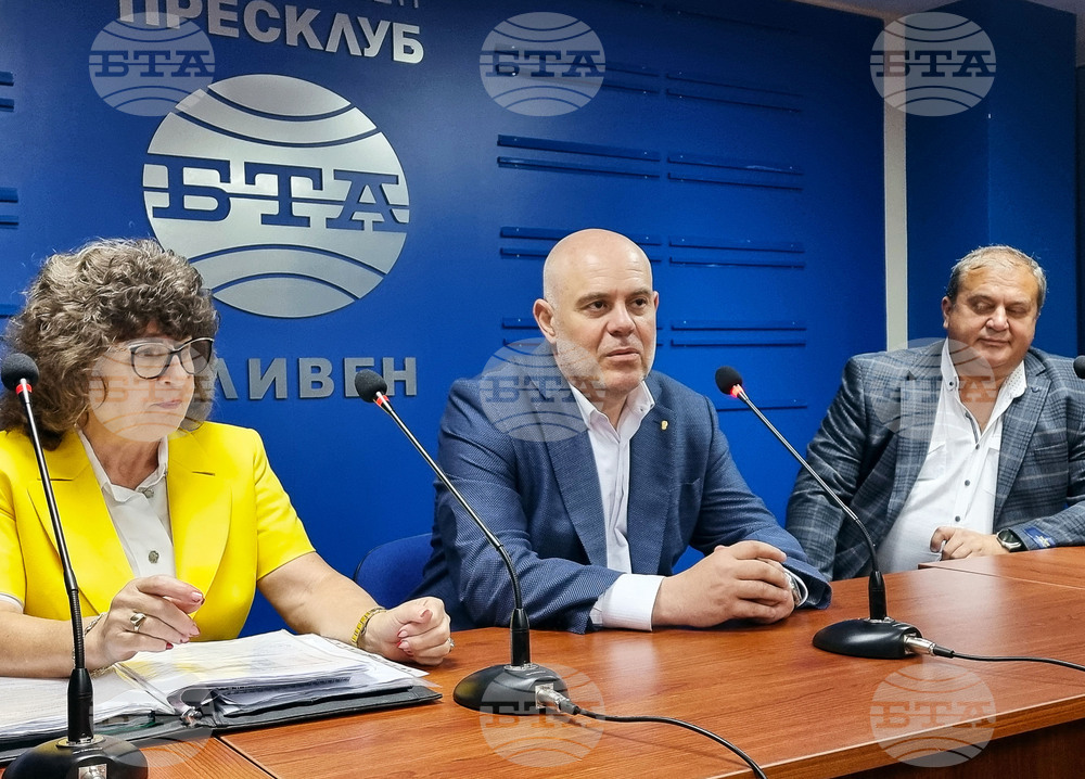 Нашата цел е властта да бъде инструмент за работа в полза на страната, каза в Сливен председателят на КП "Граждански блок" Иван Гешев