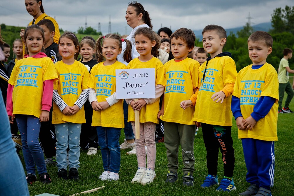ММС: Зам.-министър Стоян Андонов даде старт на лекоатлетически турнир в Перник
