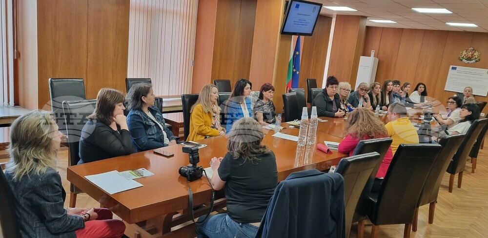 Възрастни и хора с увреждания ще продължат да получават грижи по проект на Община Шумен