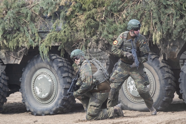 Германски войник бе прострелян от полицията по време на военно учение в Бавария 