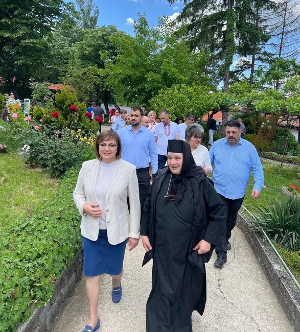 Сестра Елисавета към Нинова: Продължавайте вашата битка в защита на християнското семейство и децата.