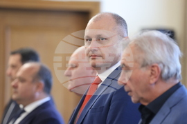 Министерски съвет - заседание - Валентин Мундров